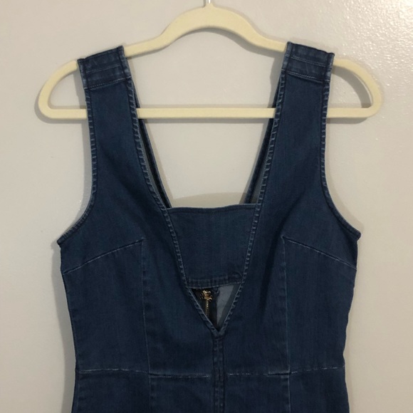Bebe Dress Denim Sleeveless Mini Size 10 Blue Cutout V-Back - Picture 4 of 15